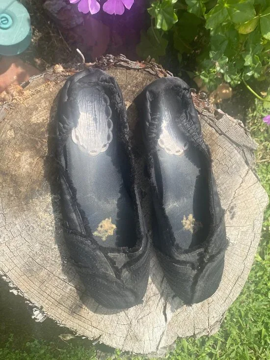 Seychelles Women's 9.5 Black Satiny Ballerina Shoes - Picture 6 of 10